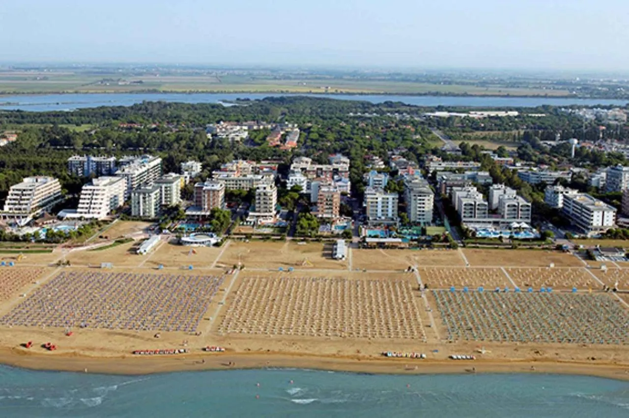 Apartment In Bibione 24426